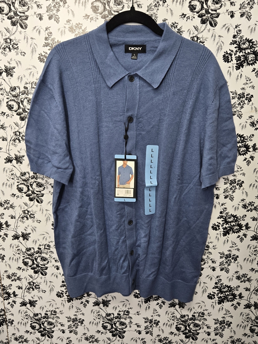 DKNY Men's Light Blue Short-Sleeve Button Front Sweater
